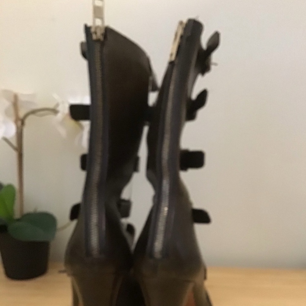 (SOLD) Multi Strap Chloe Mary Jane Heels size 39 - Picture 2 of 3